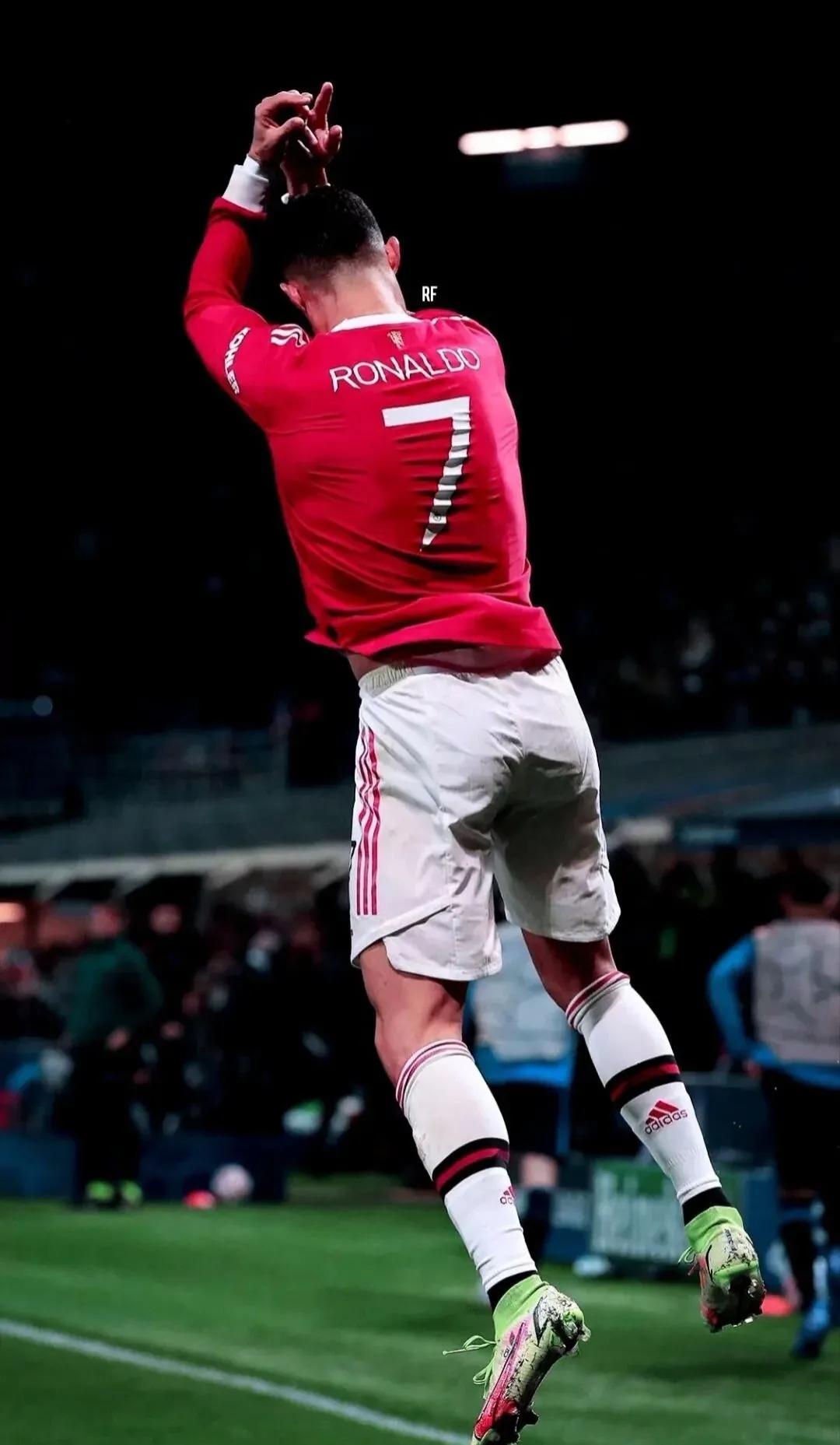 c罗壁纸照片保存到相册,c罗世界杯壁纸照