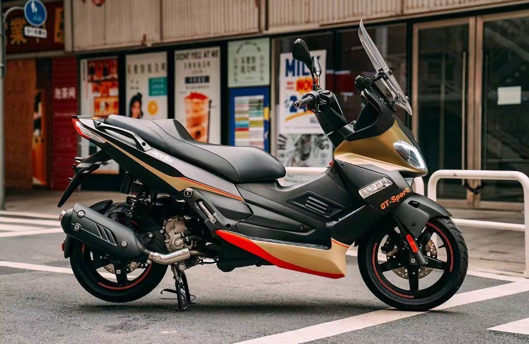 阿普利亚srmax250gt版即将上市,阿普利亚srmax250上市