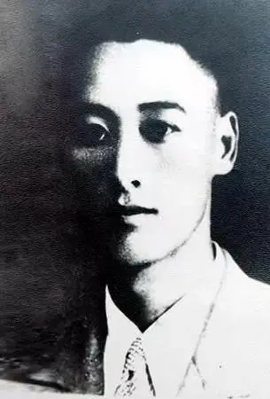 入党调查写自己的生父还是继父,一名大学生入党申请书1000字