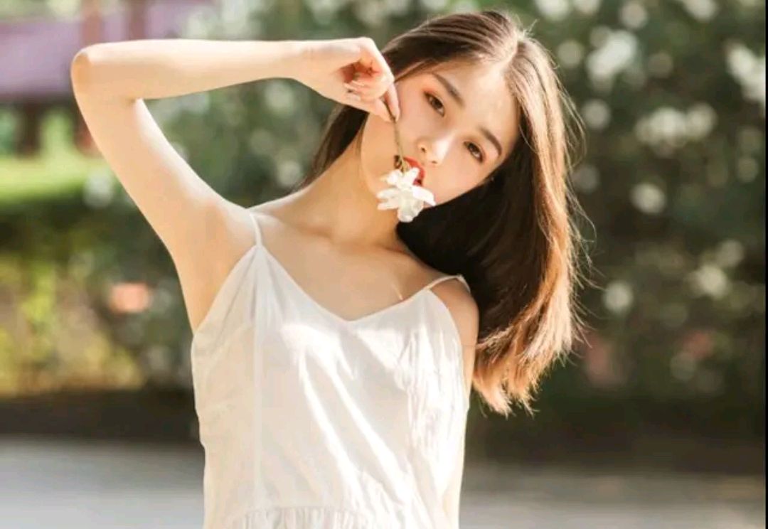 闻到女生身上的香味是体香吗,为啥女人身上总有香味