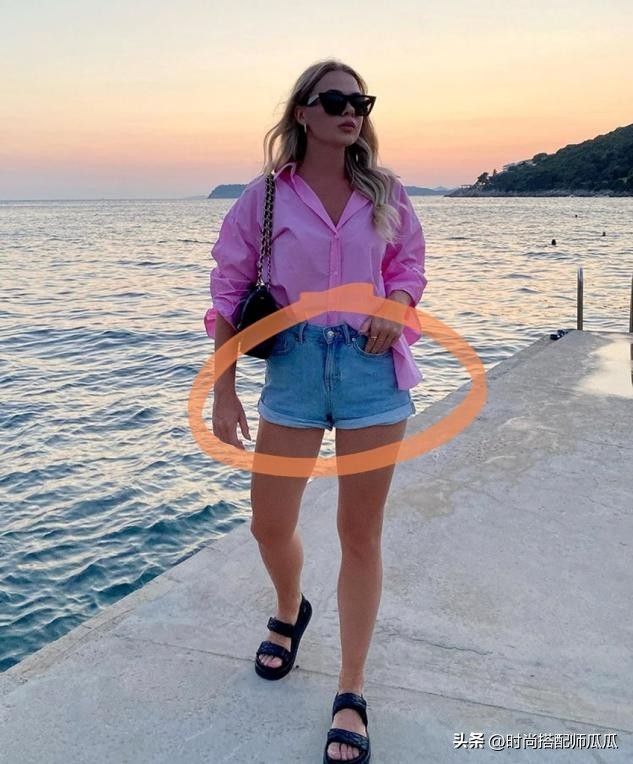 “白幼瘦”大势已去，现在男生都喜欢的是“蜜桃臀”，回头率很高