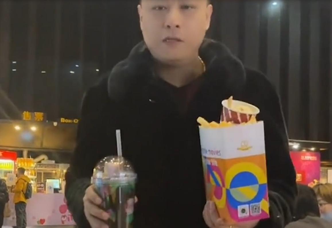 男德天花板明明，全网“反恐婚第一人”，疼媳妇是作秀还是真爱？