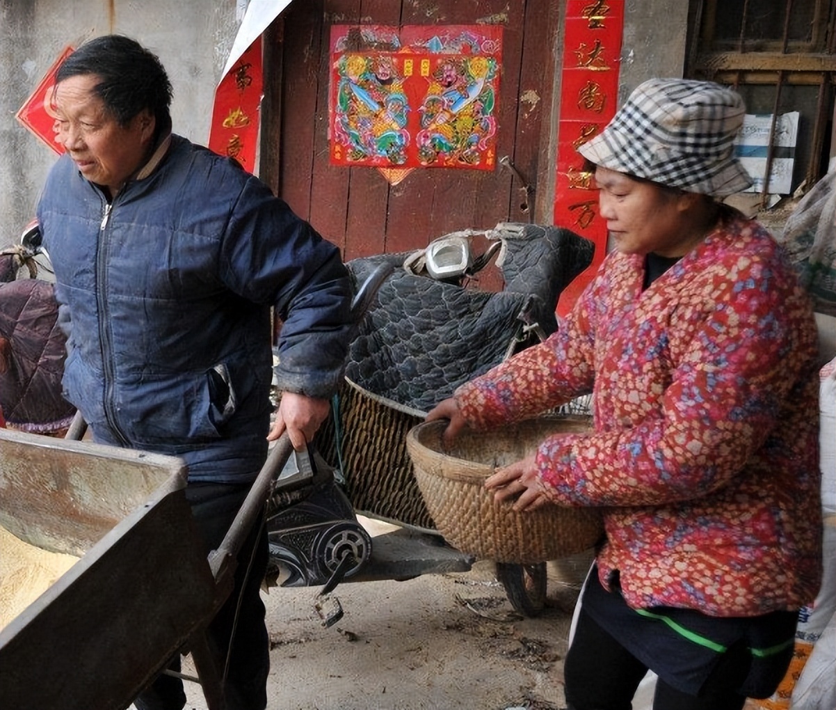河南白头村真实历史,河南村庄离奇出现白胡子老汉