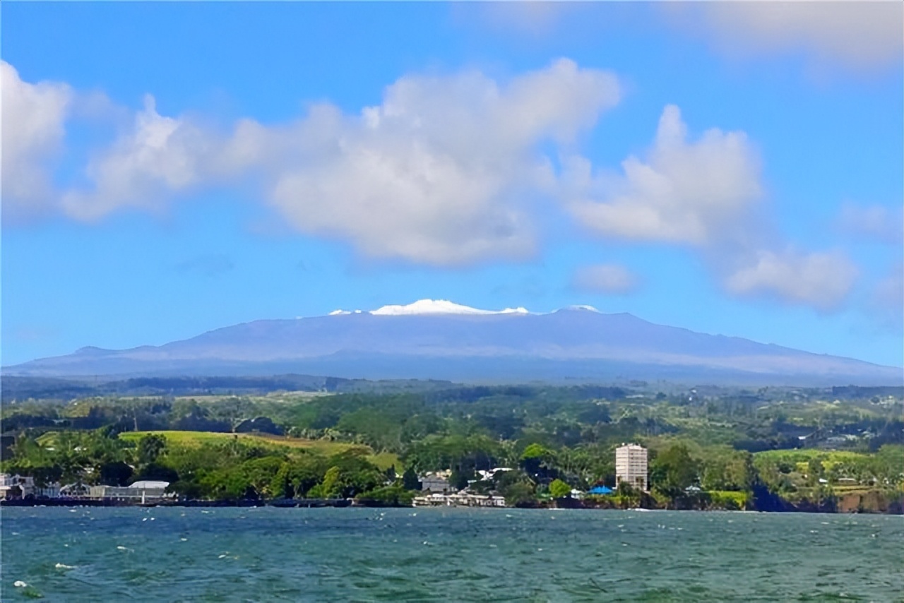 世界最高的山，不是珠穆朗玛峰，而是另外有两座山，到底有多高