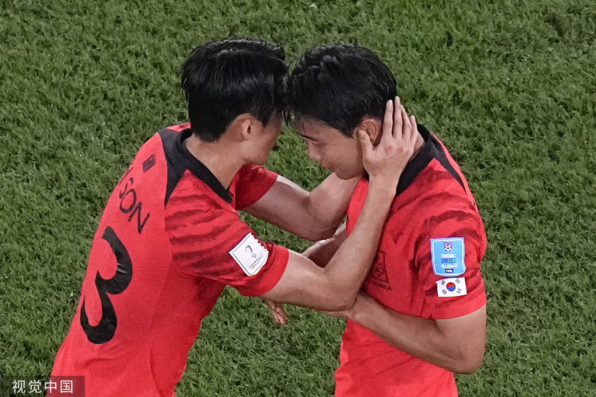 世界杯点评：三扑点球成英雄；嘲讽韩国不要脸；巴西狂舞被名宿批