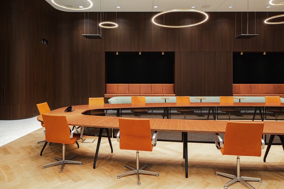 现代风格办公室设计企业,企业办公空间文化设计