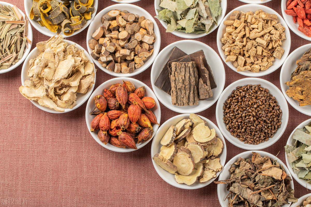 支气管扩张有绿痰吃中药有效吗,支气管扩张喝中药能彻底治愈吗