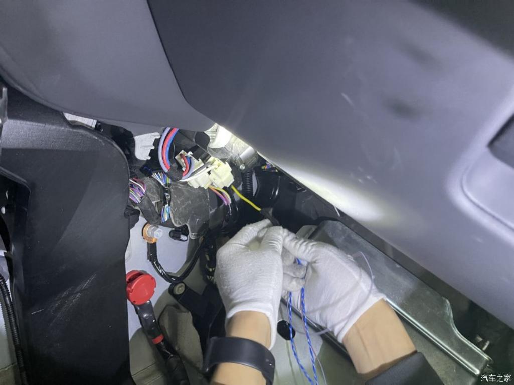 路虎卫士单色内饰氛围灯图解,路虎卫士改装氛围灯毛病