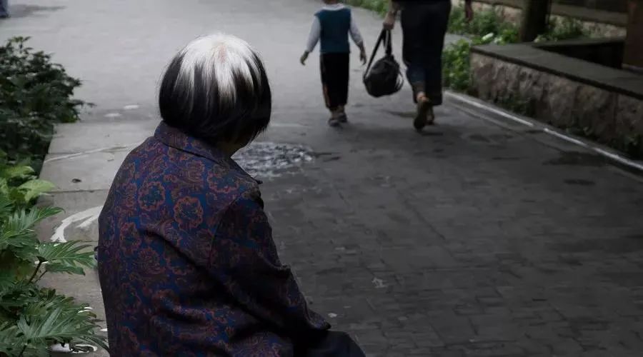 跳江死因主要是哪些,跳江身亡案例