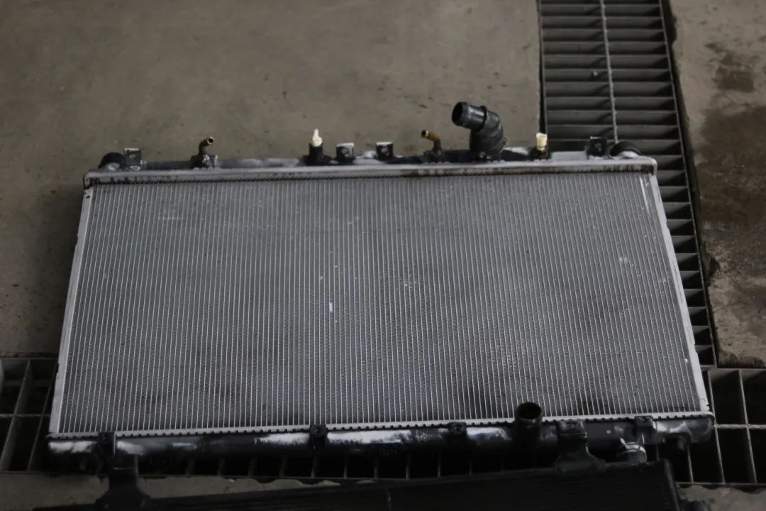 艾力绅可以象皇冠一样翻新吗,艾力绅12款整车翻新