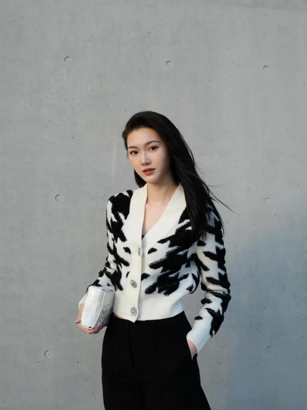 轻灵千鸟格，不会皱的大衣