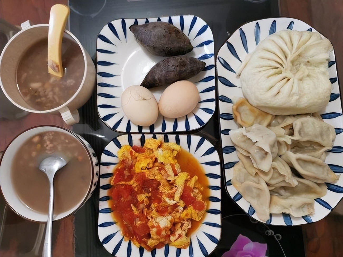 谭咏麟称通心粉“平民化早餐”引争议：10块钱一袋，难道还贵族？