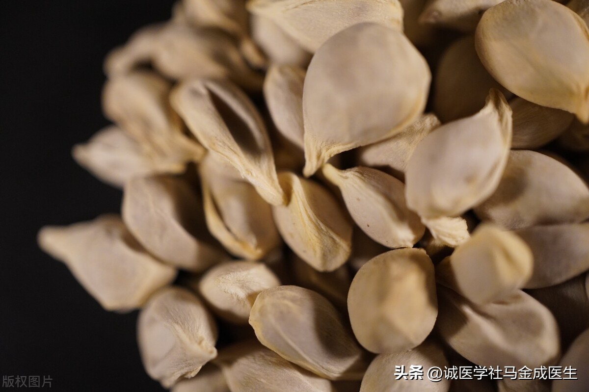 小肚子疼痛有下坠感中医,肚子坠胀有气小腹疼