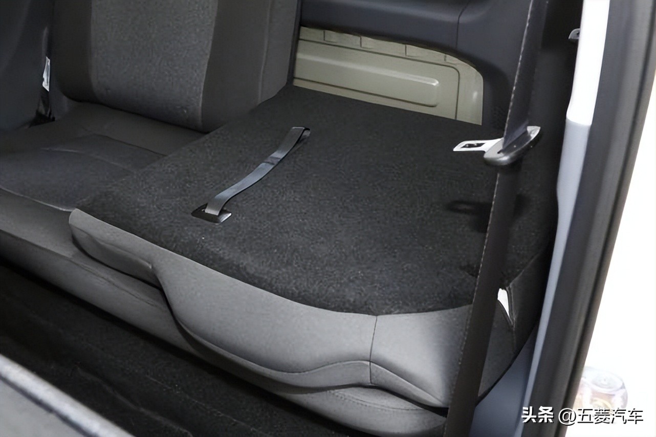 五菱宏光miniev春日出行国民神车,五菱宏光miniev马卡龙时尚款优惠