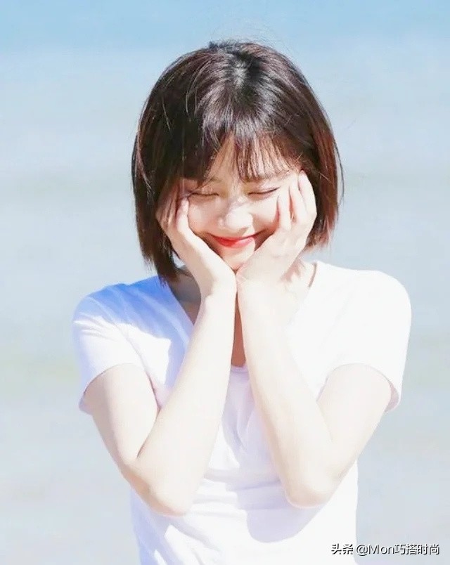 圆脸方圆脸适合长发还是短发,圆脸四方脸适合长发还是短发