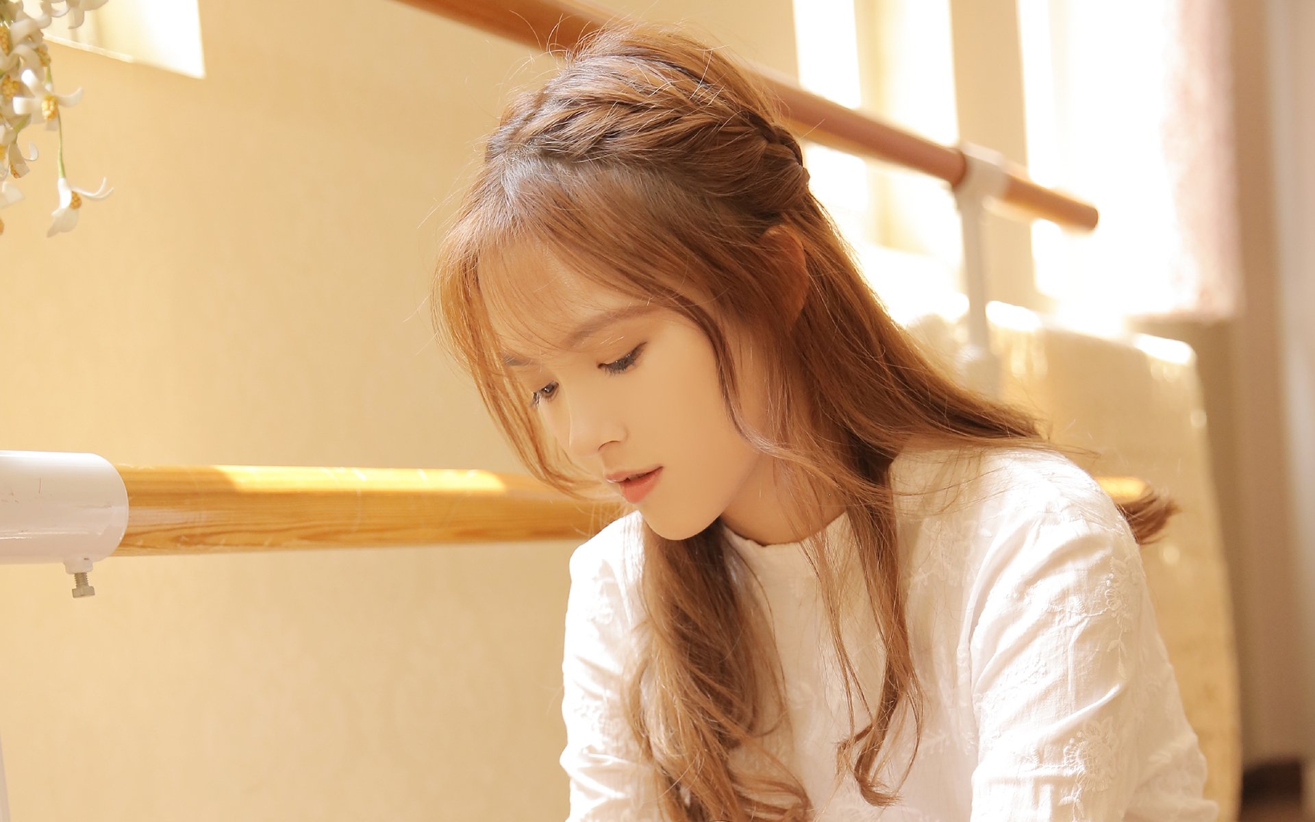 找女朋友聊天开头怎么找比较幽默,主动找女生聊天的幽默开头