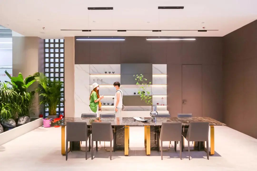 潮见·门墙柜｜展志天华：以客户思维，落地所见即所得的生活