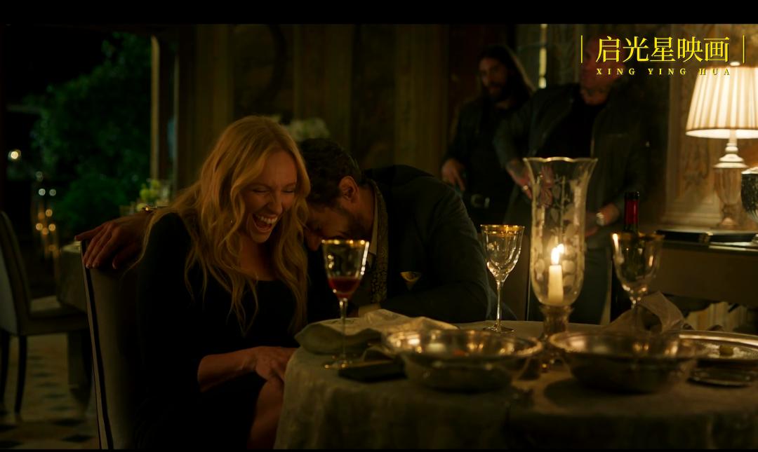 黑帮女老大成长史,黑帮女老大的传奇人生