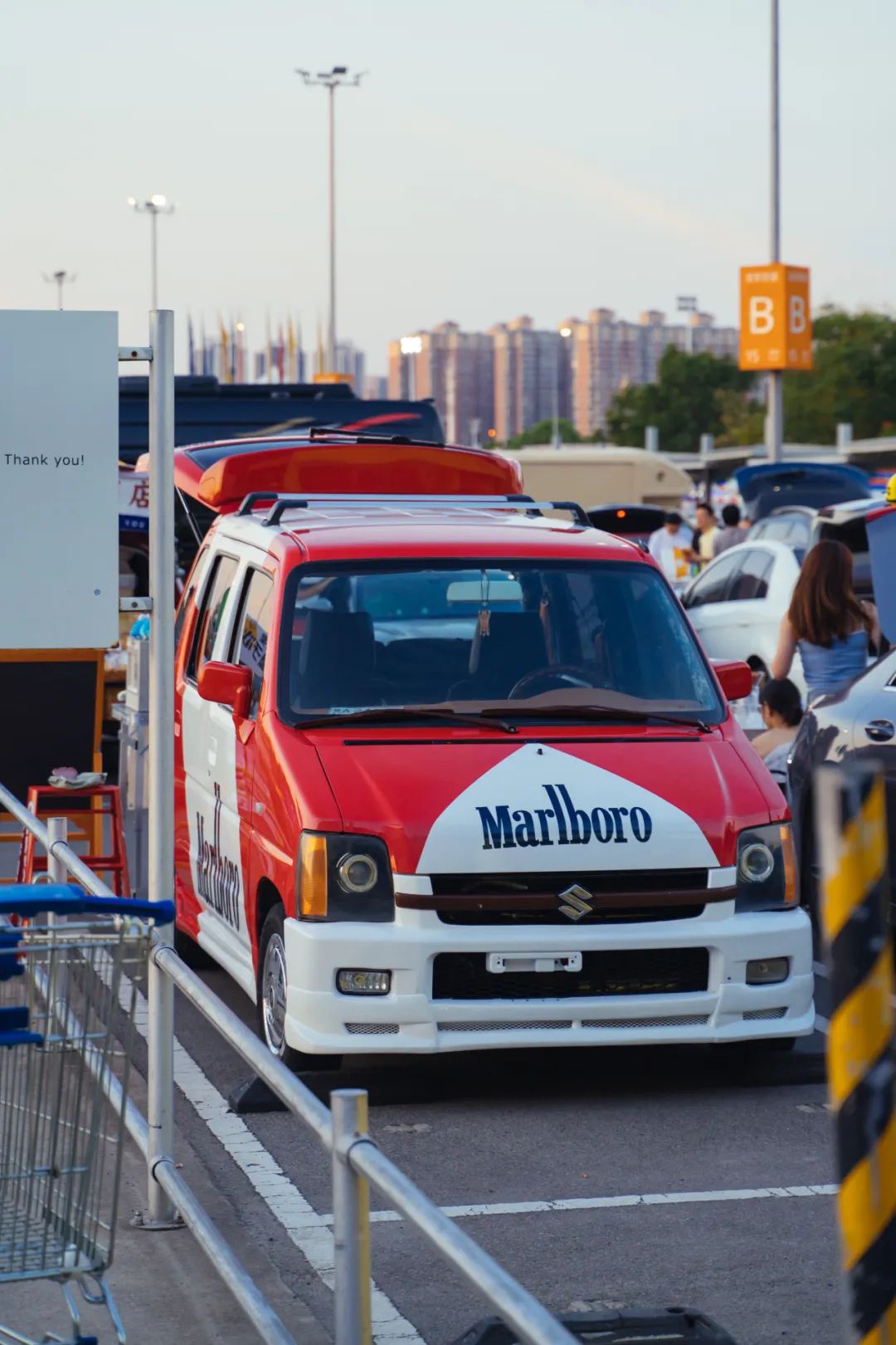 摆摊日入两千,摆摊日入一两千