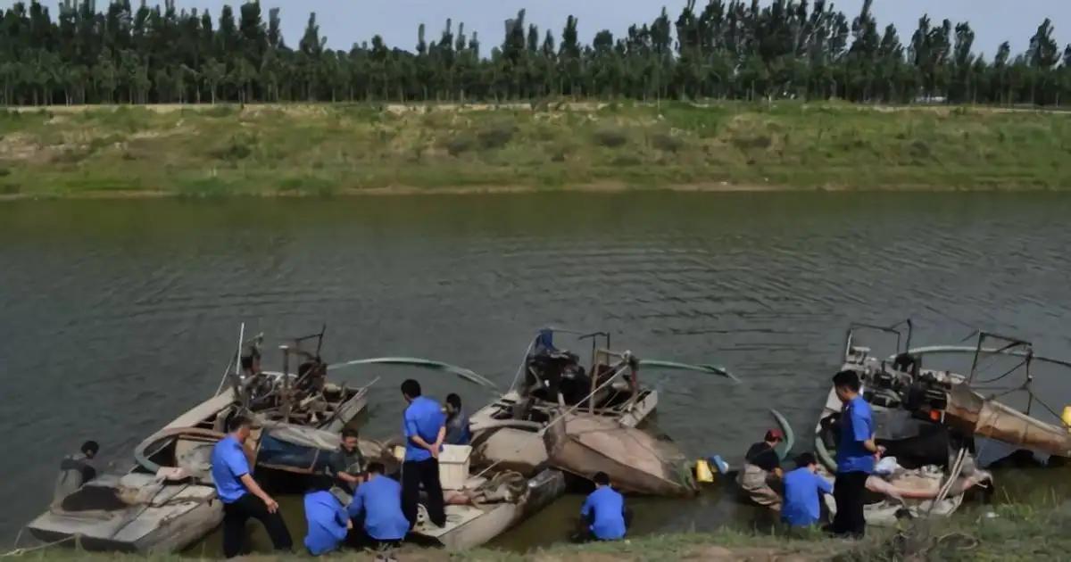 臭水沟捞黄金,臭水沟赚上亿