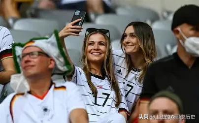 2022世界杯德国队太太团,德国队太太团获准安慰失利球员