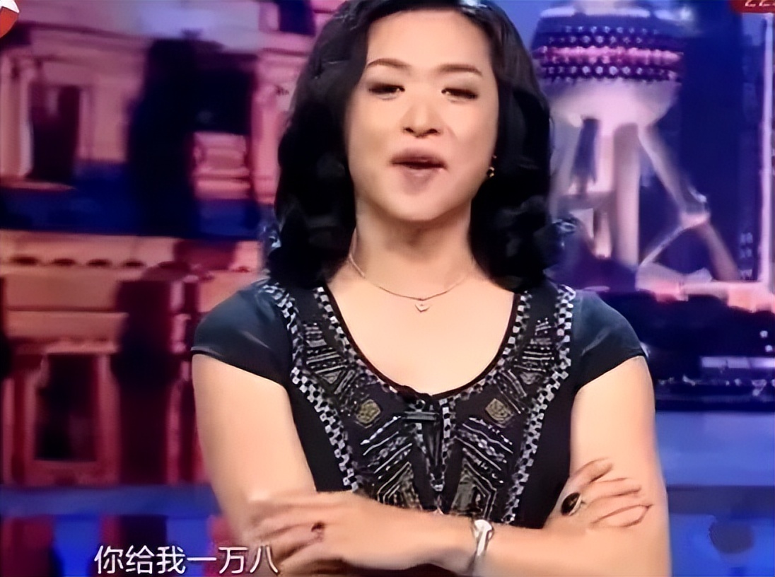 王大陆和女友逛街,王大陆买镯子