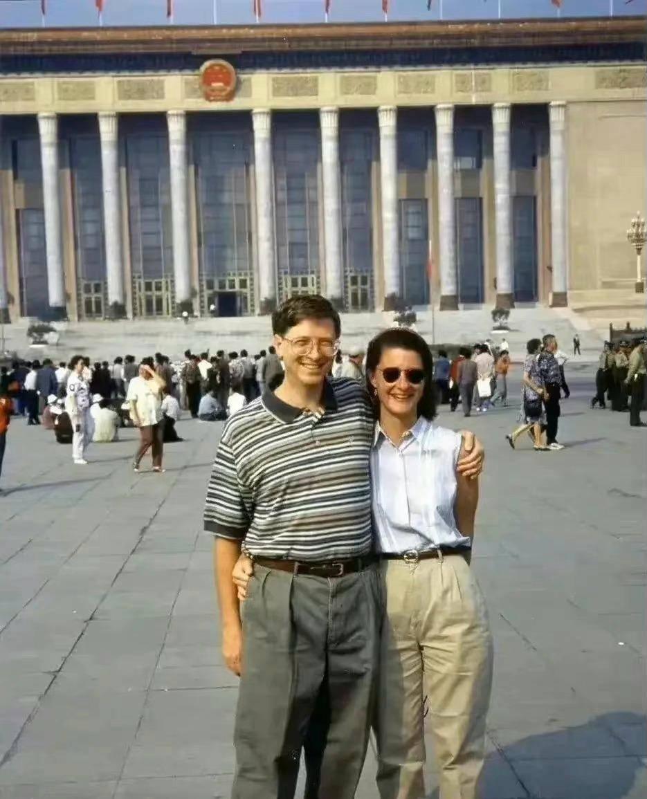 渚靛崕鏃ュ啗鍏借,鏃ユ湰渚靛崕鍏借鐓х墖