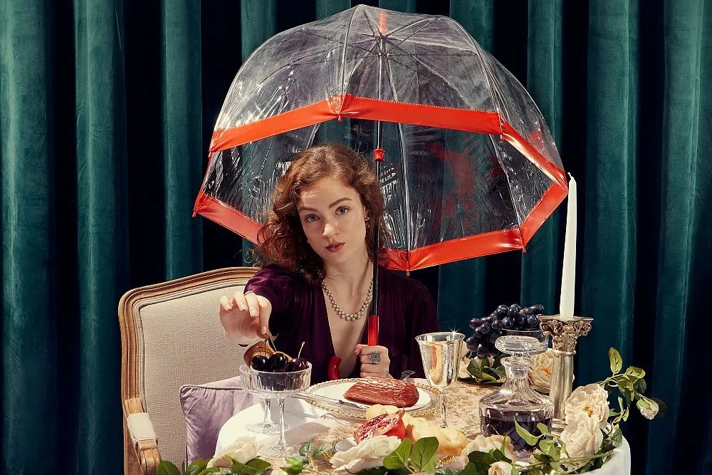 1万块钱可以买小雨伞吗,1万元以下雨伞