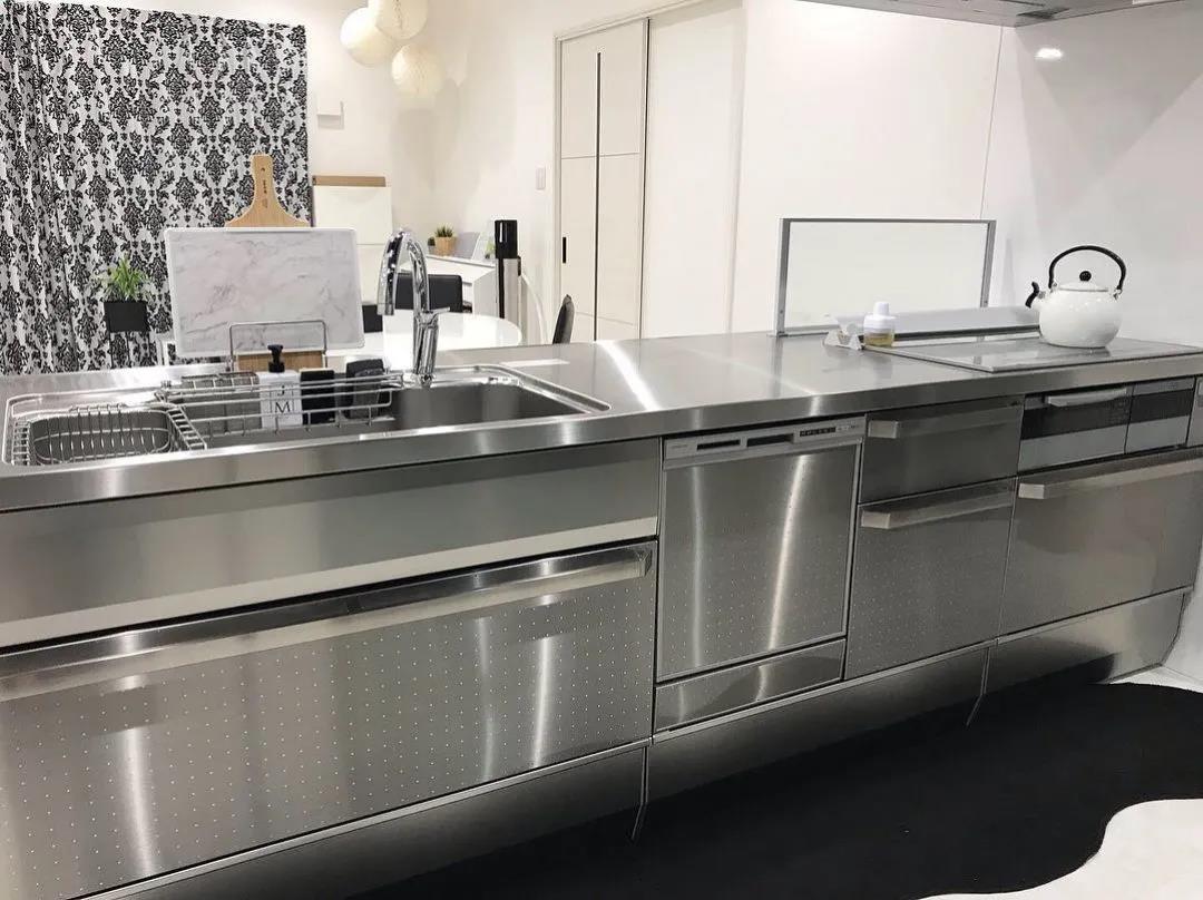 厨房装修用不锈钢橱柜,厨房装修橱柜全部用不锈钢好不好