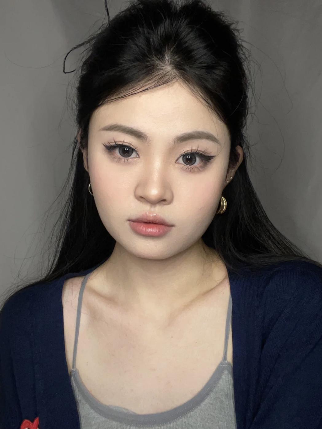 长月烬明仿妆怎么弄,长月烬明无滤镜妆容