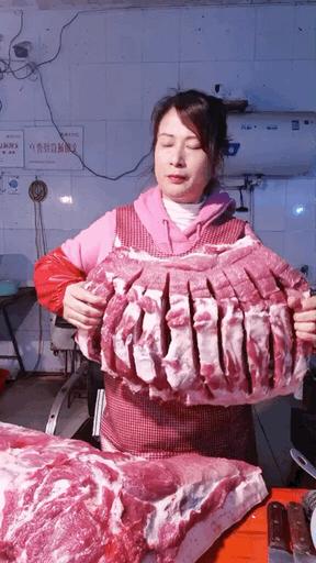 现在女大学生太开放,这么隐私的东西露在外面,男人看了都脸红了