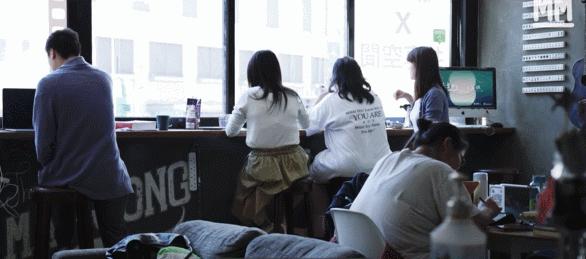 夫妻俩一年花10万无房贷,夫妻结婚十年不买房