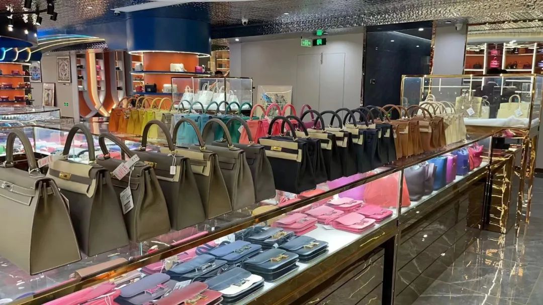 奢侈品鉴定师的秘密,奢侈品鉴定师能一眼就看出假货吗