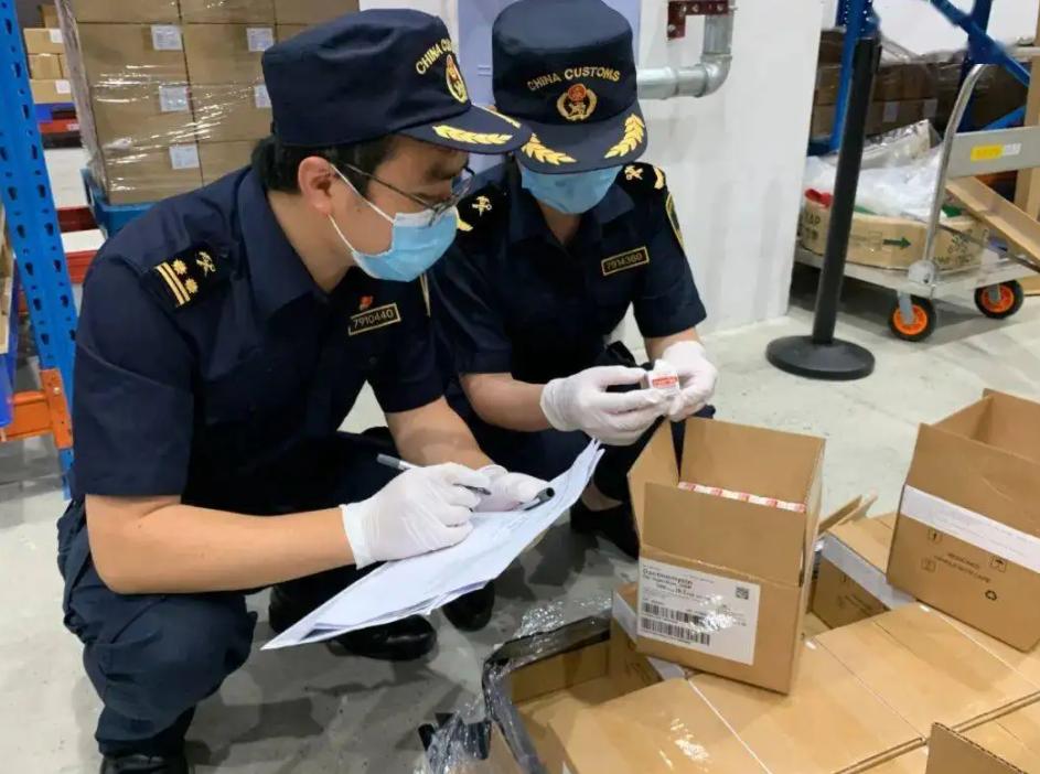 公务员与事业单位的待遇对比,待遇比较好还容易上岸的公务员