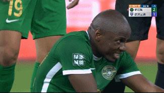 中超球员比赛拖延时间,中超守门员拖延比赛被黄牌