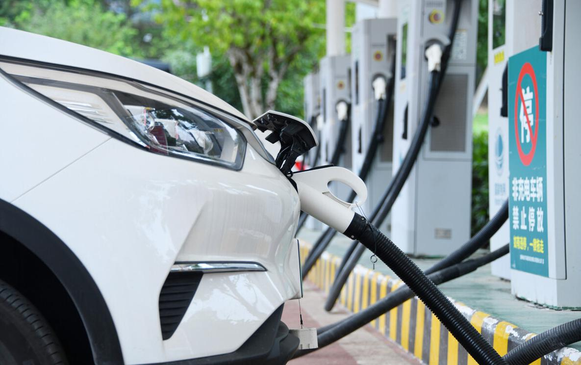 插电混动车真的省油不省钱吗,插电式混动车这样开最省油