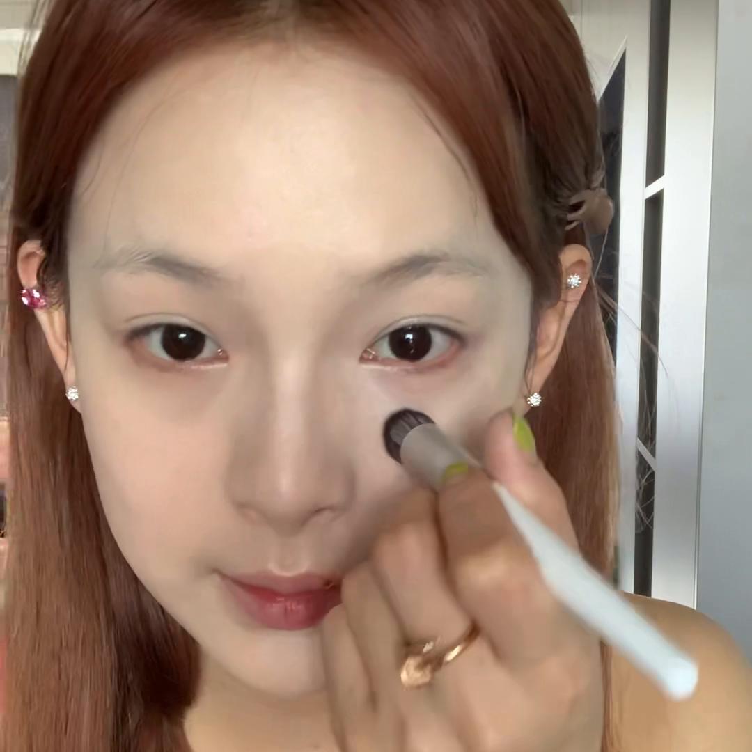 橘朵修容盘修法令纹泪沟怎么修,hedone修容盘如何遮泪沟法令纹