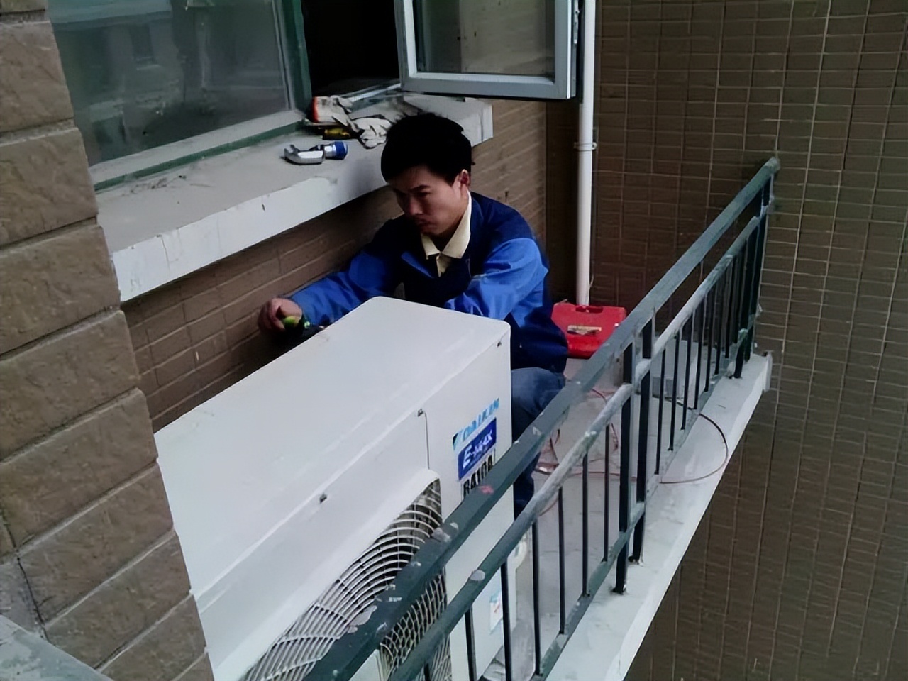 海尔卡萨帝与格力高档空调哪个好,格力美的和海尔哪个空调质量好