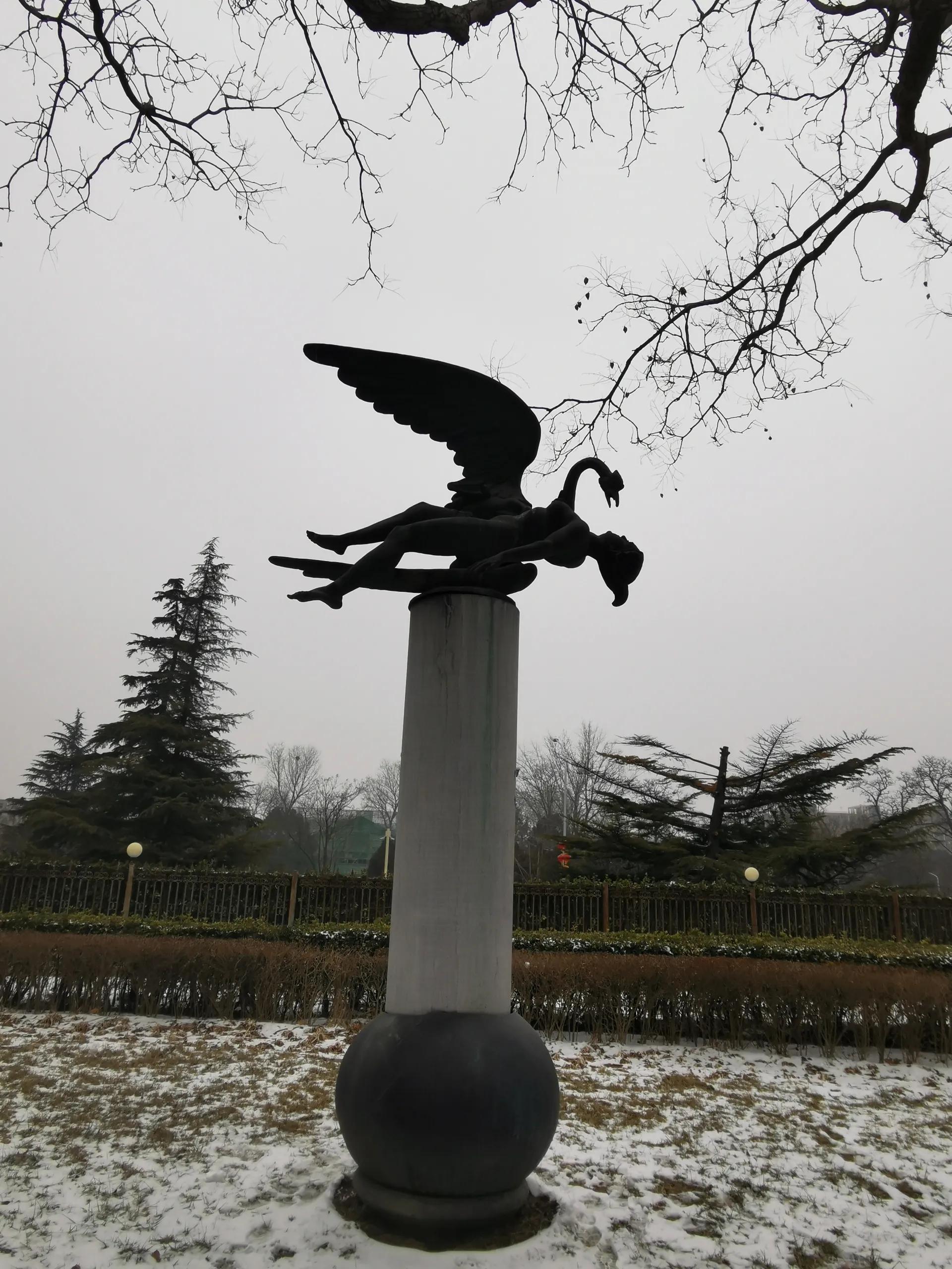 去北京雕塑公园坐几路车,北京石景山区雕塑公园相亲角