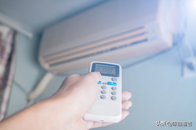 新空调一年后制冷效果差怎么办,新买的空调半年坏了怎么回事