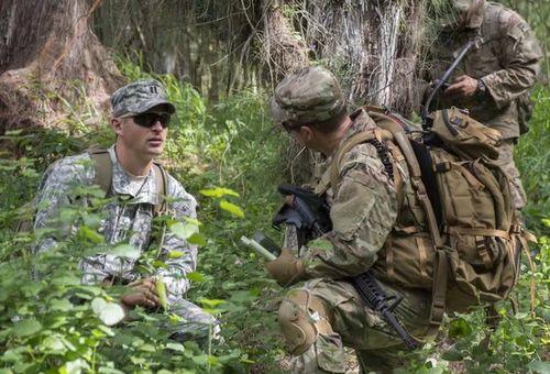 美国大兵最多背多重的装备,一名美国大兵有什么装备