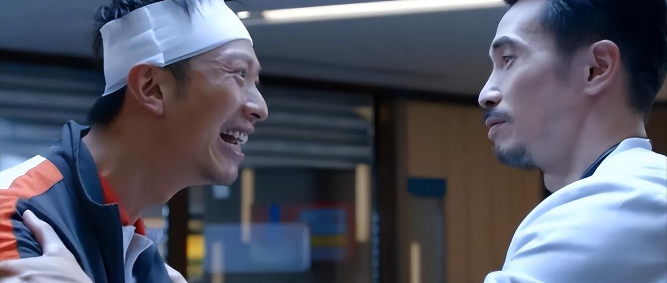 认不出？首届港男冠军回巢无线演技*跃进大**，被封新一代冻龄男神