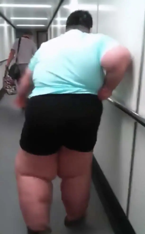 14岁300斤的小胖子,江西14岁少年体重300