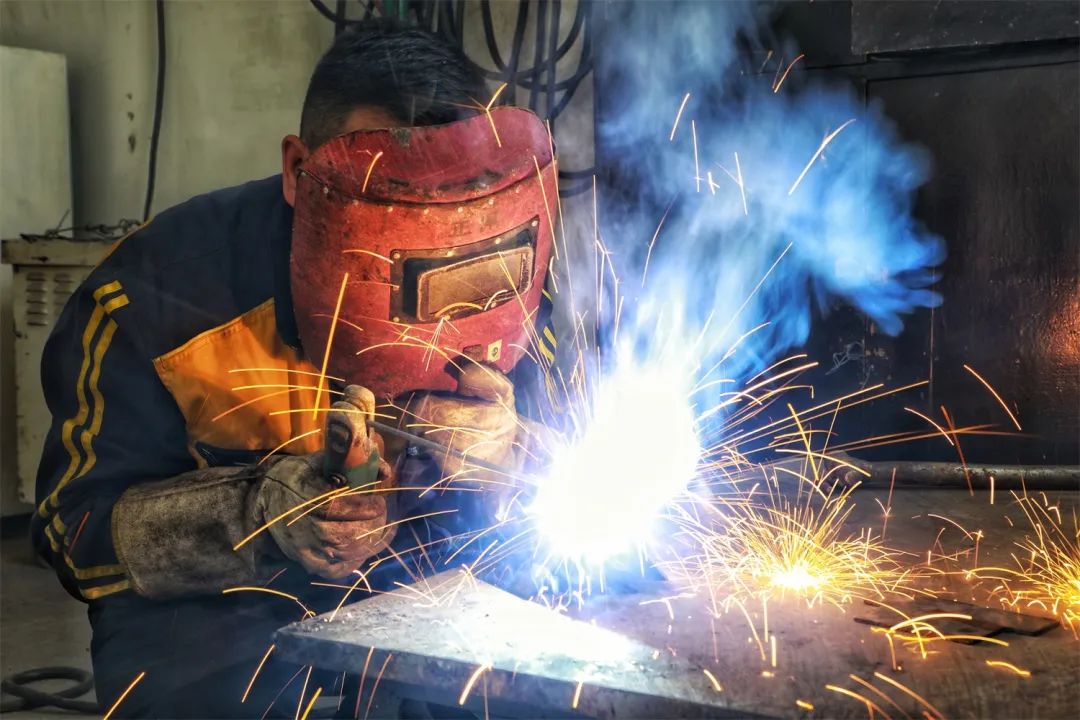 铁路上岗证和职称证,铁路各个工种要考的技能证