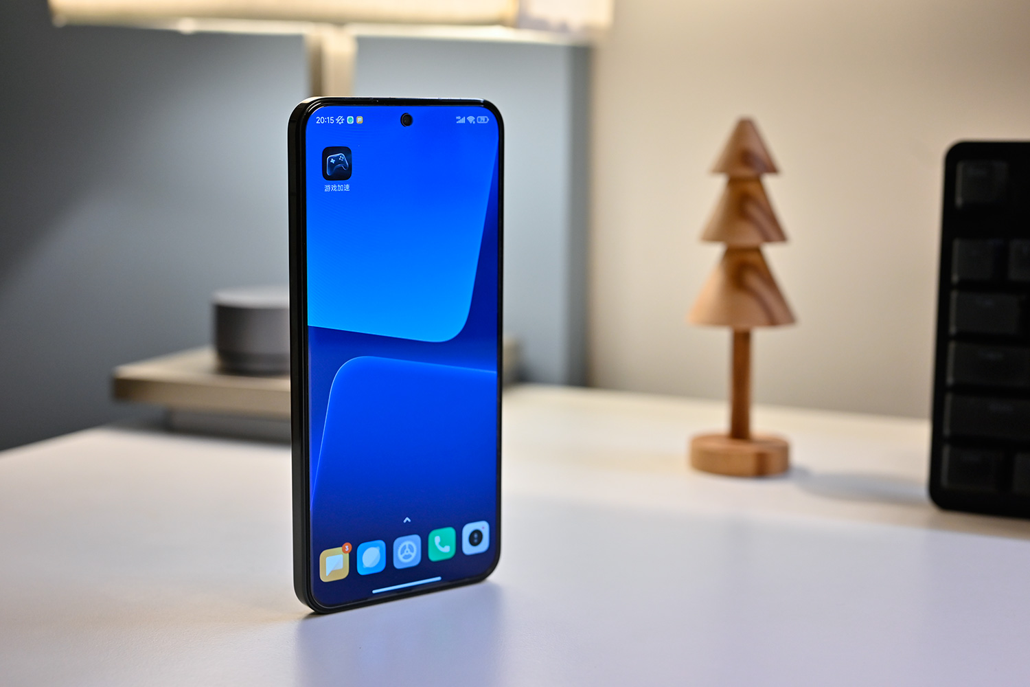 小米13有什么特点和功能,小米13值得买吗性能怎么样