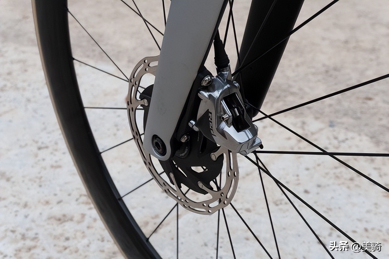 外媒评测2021年最佳公路车,最具有性价比的入门公路车