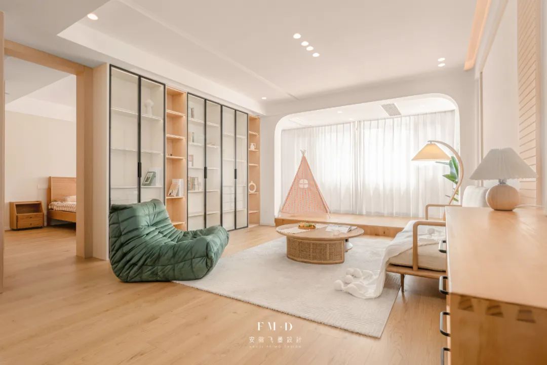 屋子太暗不想开灯怎么引进阳光,室内黑采光不好怎么办