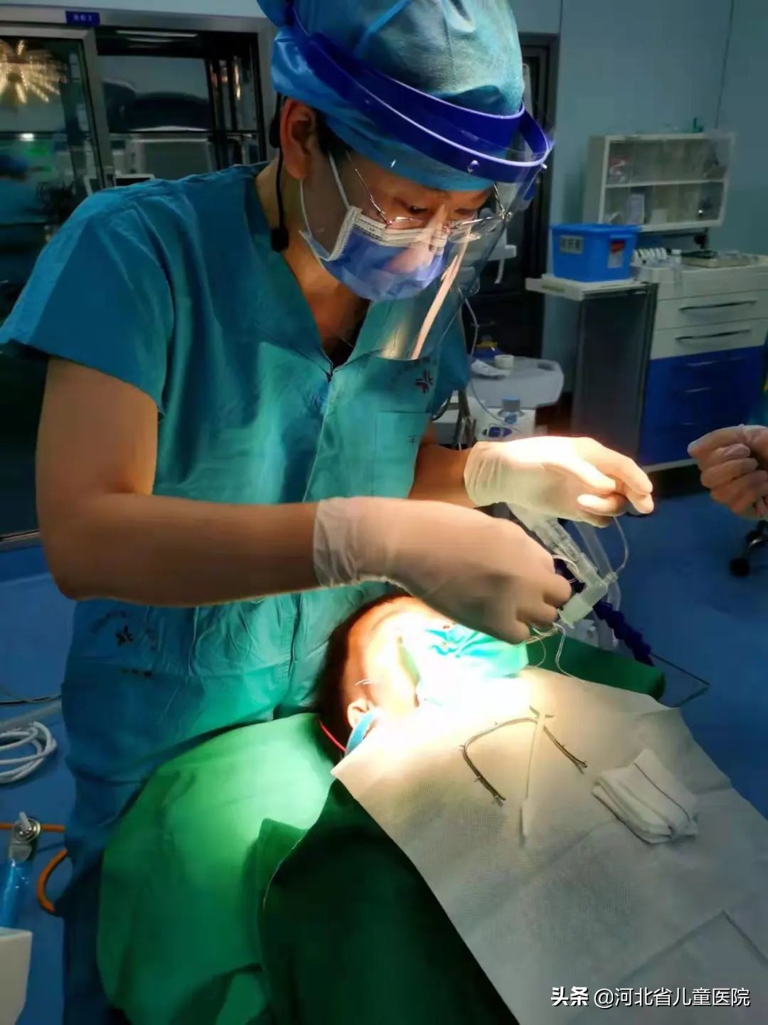 造血干细胞移植后口腔出现血泡,造血干细胞移植后口腔护理