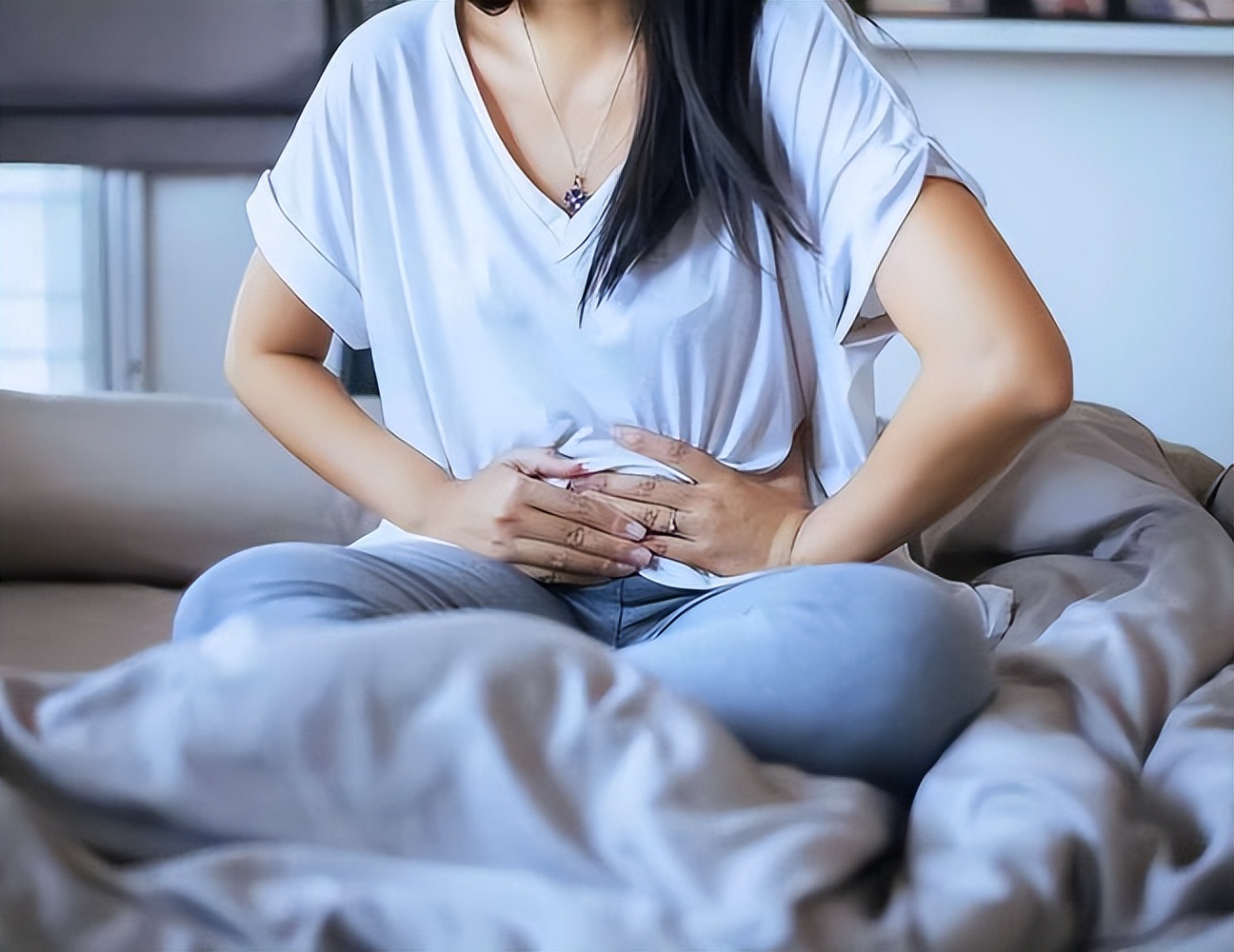 同房导致黄体破裂?医生无奈:夫妻生活不是打仗,请务必适度!
