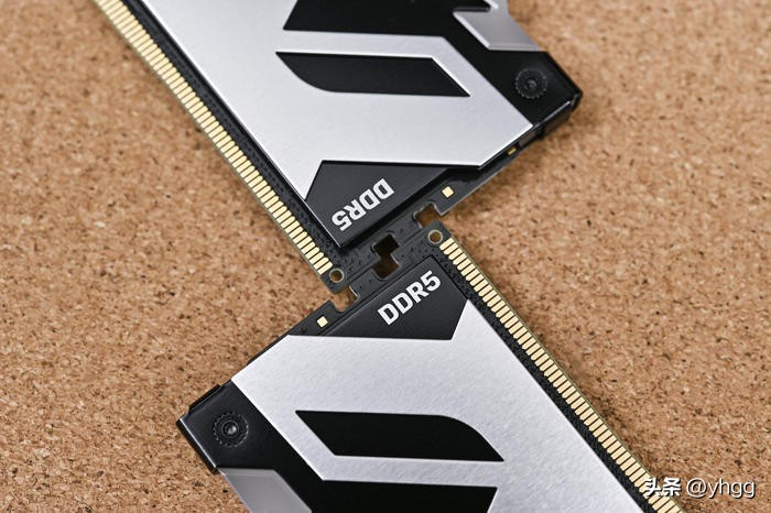 黑金全塔海景房——ROGZ790HERO+4080猛禽+追风者NV7装机展示